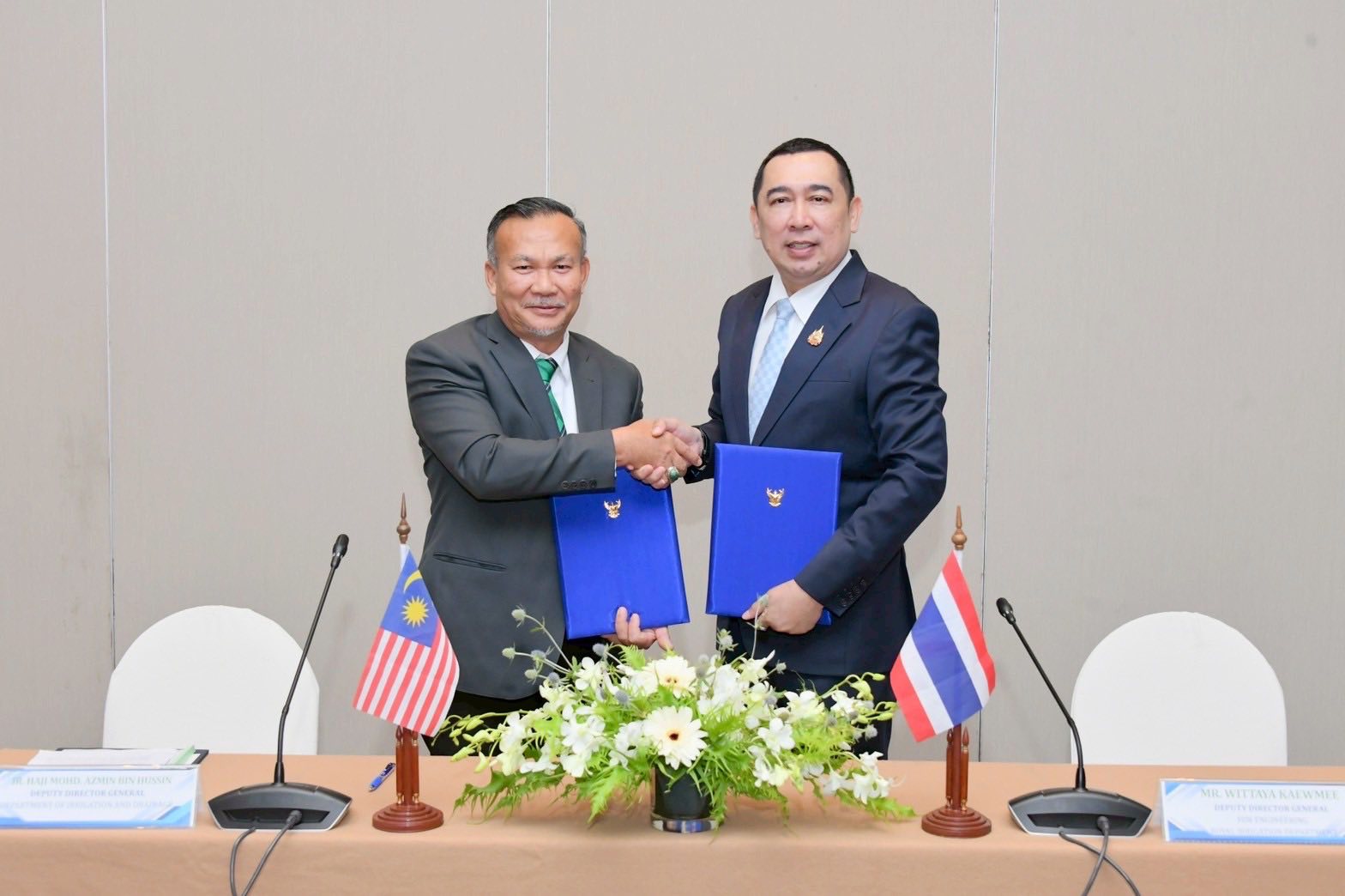 2 กรมชลฯ  ไทย–มาเลเซีย ผนึกกำลังเดินหน้าปรับปรุงปากแม่น้ำโก-ลก เสริมความร่วมมือบริหารจัดการน้ำข้ามพรมแด