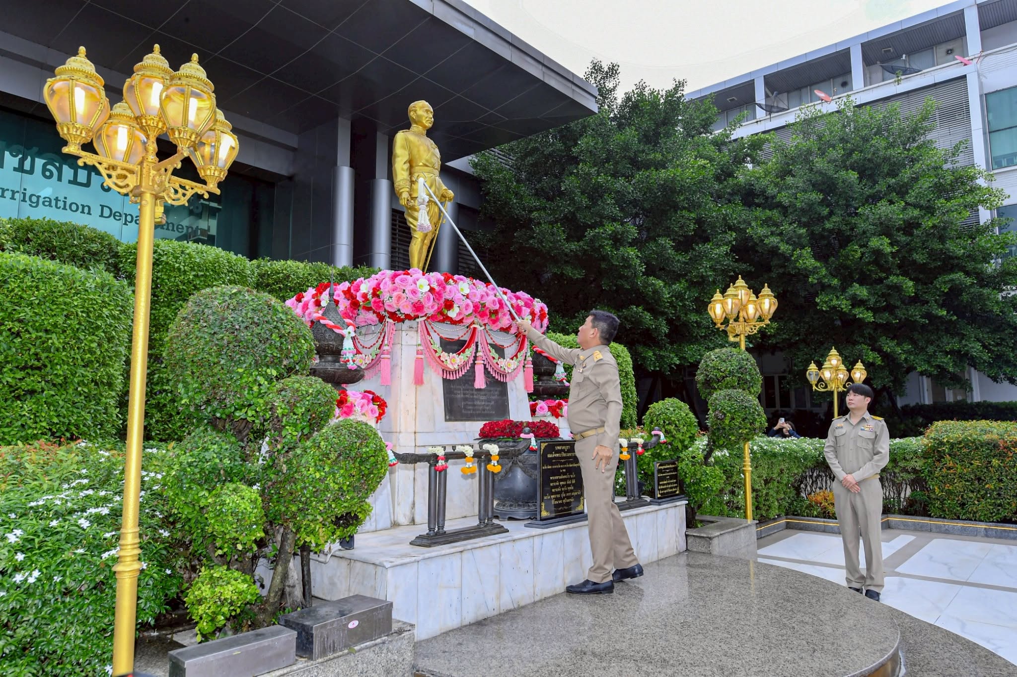กรมชลประทานจัดพิธีสักการะสิ่งศักดิ์สิทธิ์และพิธีสงฆ์ เนื่องในโอกาสวันคล้ายวันสถาปนากรมชลประทาน ครบรอบ 124 ปี