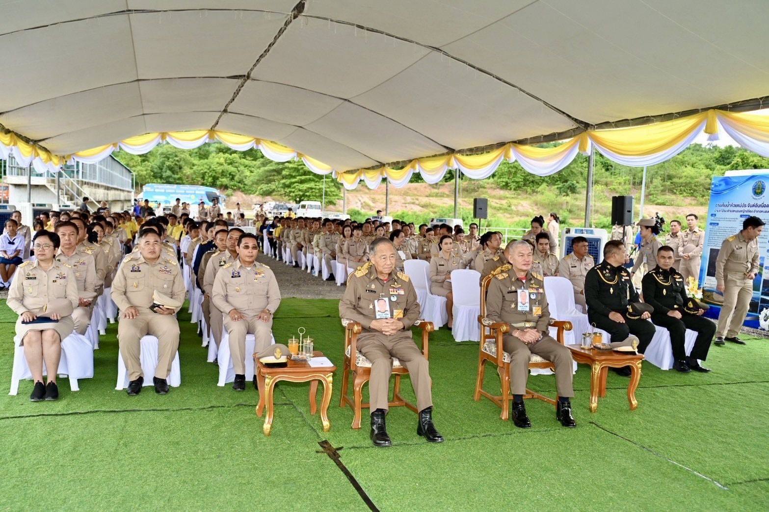 องคมนตรีติดตามและขับเคลื่อนโครงการอันเนื่องมาจากพระราชดำริ พื้นที่จังหวัดเพชรบุรี
