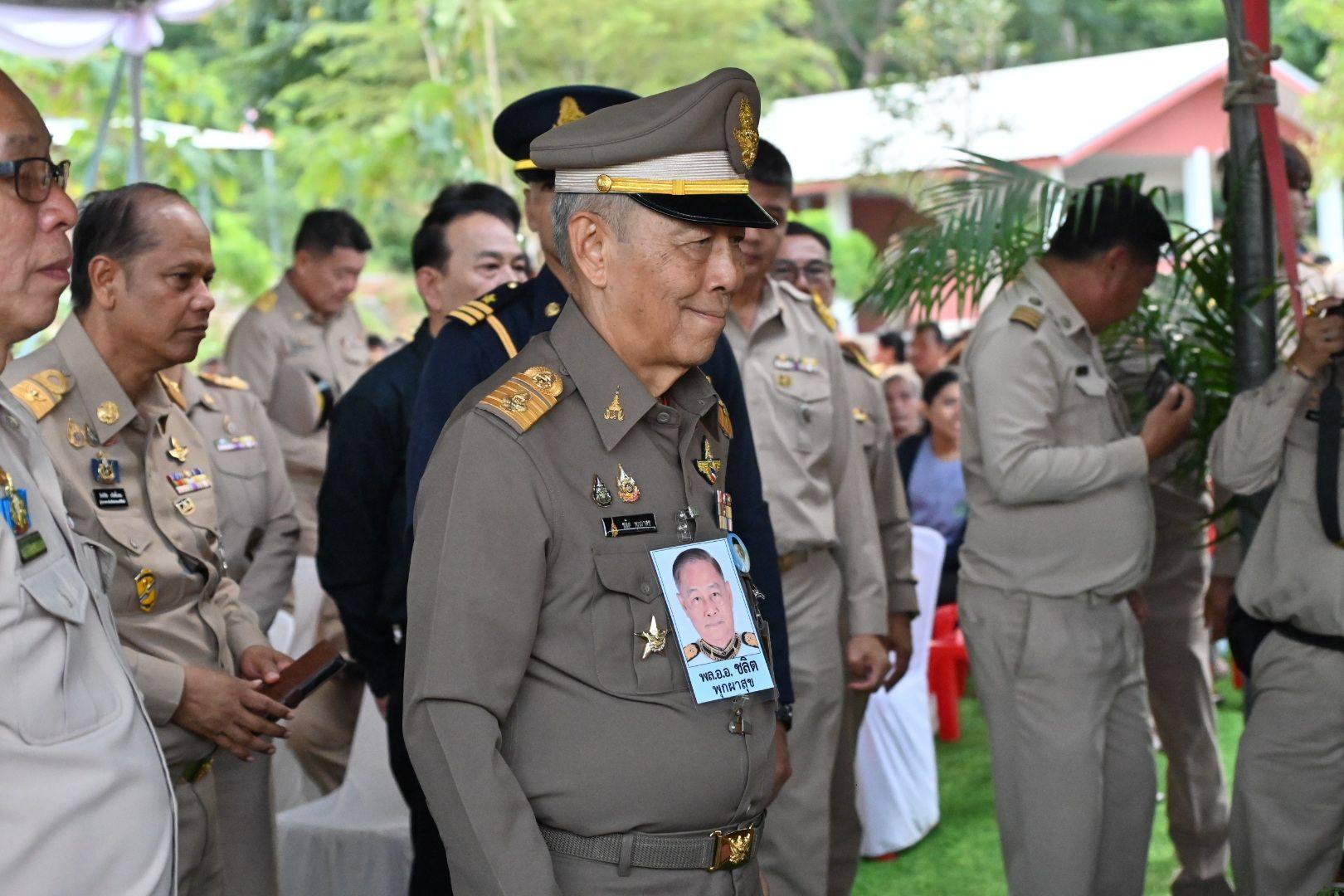 องคมนตรีติดตามและขับเคลื่อนโครงการอันเนื่องมาจากพระราชดำริ พื้นที่จังหวัดประจวบคีรีขันธ์